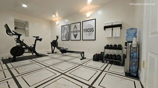 Detail Gallery Image 21 of 46 For 2786 Kennington Dr, Glendale,  CA 91206 - 4 Beds | 3 Baths