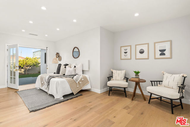 4240 Chase Avenue, Los Angeles CA: https://media.crmls.org/mediaz/ea102b53-9248-47bc-9c35-412c763c067e.jpg