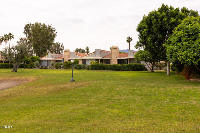 72460 Rodeo Way, Rancho Mirage CA: https://media.crmls.org/mediaz/ea10864c-7a6b-4406-8a56-68dbbdf3975e.jpg