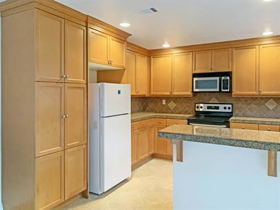 53085 Avenida Obregon, La Quinta CA: https://media.crmls.org/mediaz/ea10f2c8-9c5a-4f38-9693-905f09760d43.jpg