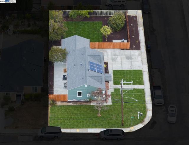 36702 Olive St, Newark CA: https://media.crmls.org/mediaz/ea11420f-305a-4109-9122-c7452a074caa.jpg