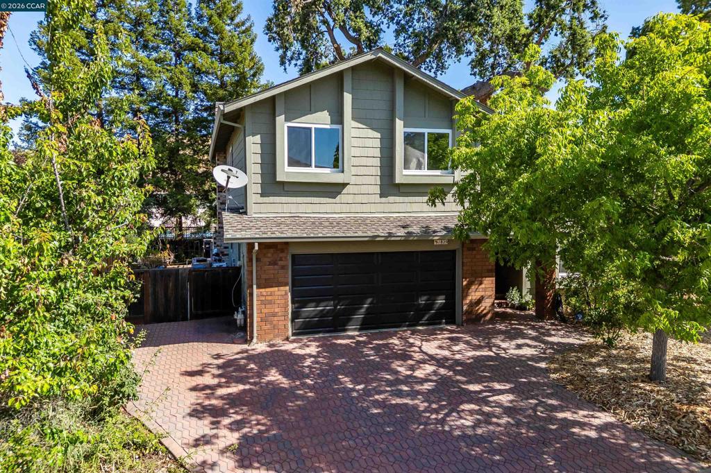 1829 Yolanda Cir