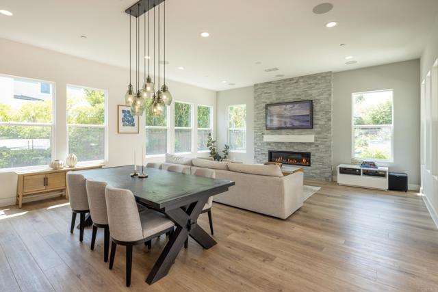 744 Adelaide Circle, Encinitas CA: https://media.crmls.org/mediaz/ea12f967-4f43-48f6-b9a9-cc85e868a140.jpg