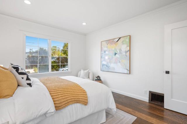 220 26th Avenue, San Mateo CA: https://media.crmls.org/mediaz/ea1559e8-5eea-4da4-bac8-abaa206f5e7c.jpg