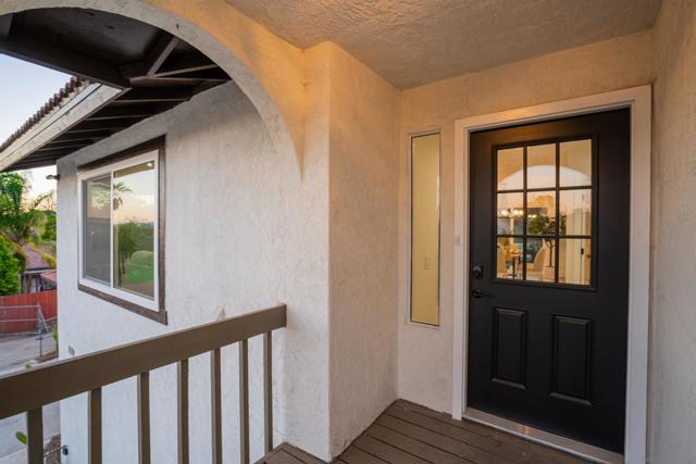 1466 Conway Dr, Escondido CA: https://media.crmls.org/mediaz/ea155b3d-a536-4faa-8bcb-b9f7028a6798.jpg