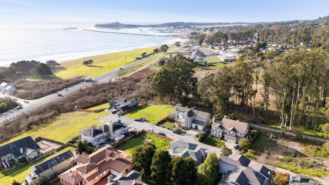 0 Magellan Avenue, Half Moon Bay CA: https://media.crmls.org/mediaz/ea155cb4-4cec-4868-b8d0-ee089183a933.jpg