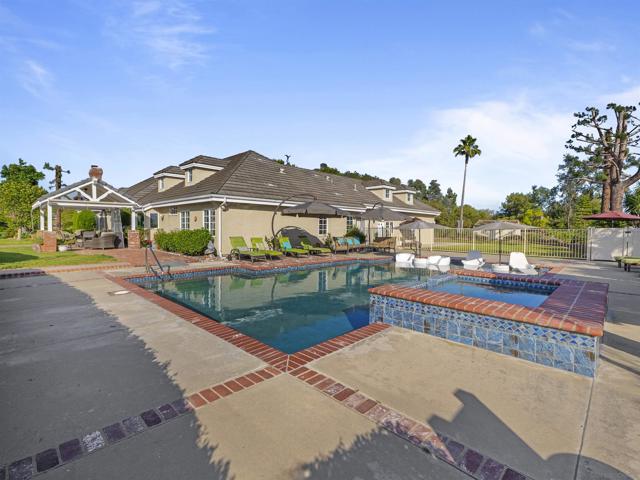 17502 Corte Lomas Verdes, Poway CA: https://media.crmls.org/mediaz/ea157a66-03c9-46b7-813f-f9adc4bd9d07.jpg