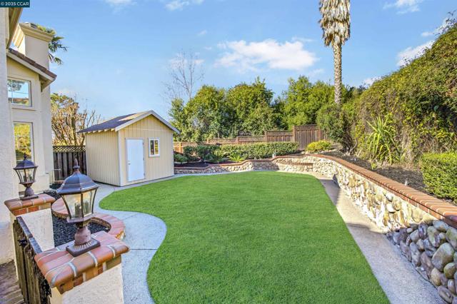 Image 34 of 38 For 782 Ygnacio Woods Ct
