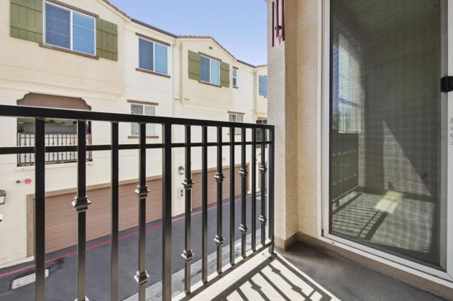 141 Eureka Place, Upland CA: https://media.crmls.org/mediaz/ea16176f-cd54-4757-b8f9-ee4a56e409fb.jpg