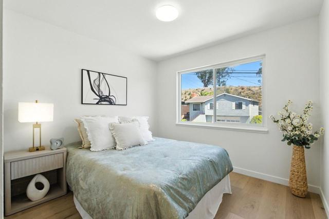 553 Diamond Avenue, South San Francisco CA: https://media.crmls.org/mediaz/ea1666ee-f2d2-41f6-bcbf-bd6a7555f3b7.jpg