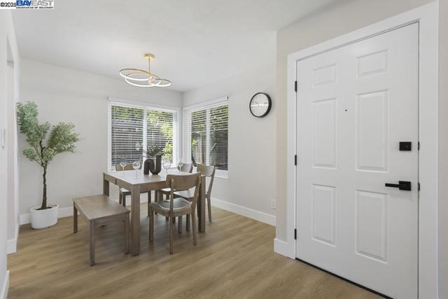 1656 Briarcrest Ct, San Jose CA: https://media.crmls.org/mediaz/ea16aed2-ea3f-4cf8-aba7-59b426a617ca.jpg
