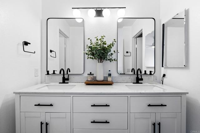 Detail Gallery Image 2 of 22 For 9411 Lake Murray Blvd #B,  San Diego,  CA 92119 - 3 Beds | 2/1 Baths