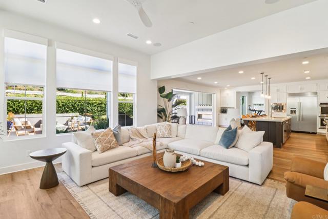 Detail Gallery Image 6 of 33 For 665 Sea Ridge Ct, Encinitas,  CA 92024 - 4 Beds | 3/1 Baths