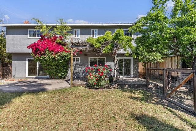 1272 Glacier Drive, Milpitas CA: https://media.crmls.org/mediaz/ea18d05d-4d85-4fcb-aa0b-01007769450b.jpg