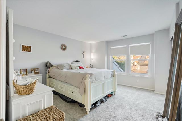 1090 Los Altos Drive, Hollister CA: https://media.crmls.org/mediaz/ea18f334-d348-4b3f-a5a9-9ee89cbcda25.jpg