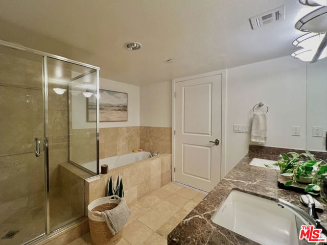7249 Franklin Avenue, Los Angeles CA: https://media.crmls.org/mediaz/ea1915b9-c207-4ec4-9dd6-4c883fbf9a6d.jpg