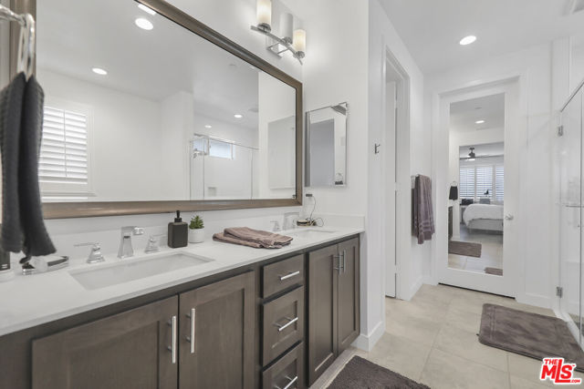 73500 Henri Drive, Palm Desert CA: https://media.crmls.org/mediaz/ea19e4f7-b308-4496-a99d-f7206d370e70.jpg
