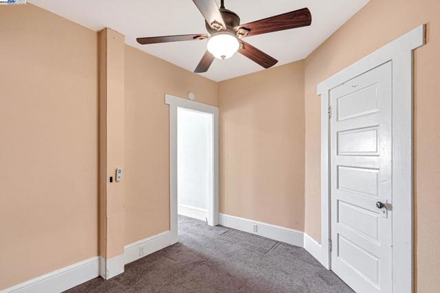 1540 16th Ave, Oakland CA: https://media.crmls.org/mediaz/ea1aab71-b7bb-4d97-8c4e-173198e447ac.jpg