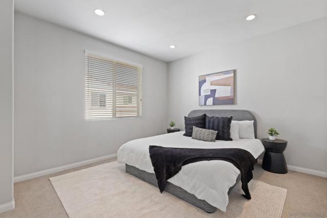 16206 Veridian Cir, San Diego CA: https://media.crmls.org/mediaz/ea1b065e-1038-472d-bca5-bb897c8dc53e.jpg