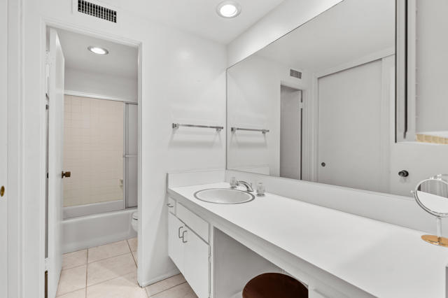 78225 Cortez Lane, Indian Wells CA: https://media.crmls.org/mediaz/ea1b4d5f-6e98-44ac-9e29-2a0dd4a5254c.jpg