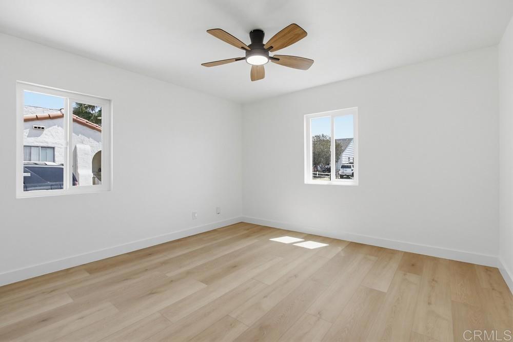 4614 Winona Avenue - photo 13