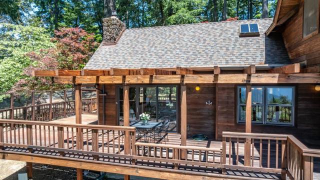 12338 First Fork Road, Los Gatos CA: https://media.crmls.org/mediaz/ea1cd5d0-0f1d-488c-a027-baebdd0a76bc.jpg