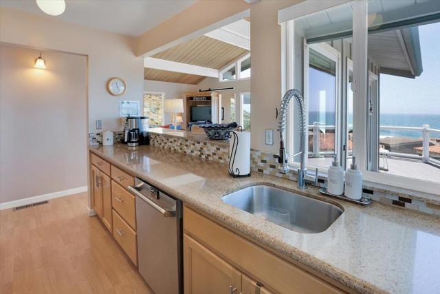 665 Sand Dollar Lane, Watsonville CA: https://media.crmls.org/mediaz/ea1e2686-a65e-4f92-b2e5-0377f61c3e89.jpg
