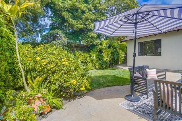 3886 Santa Cruz, San Diego CA: https://media.crmls.org/mediaz/ea1e7e5a-7c3f-4e04-869a-16404efabd0b.jpg