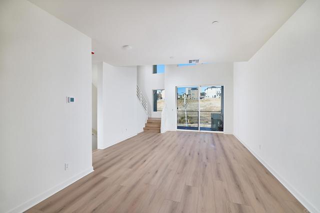 13932 Boyden Way, Mira Mesa CA: https://media.crmls.org/mediaz/ea1ff1a2-066e-41b1-8e71-87a429757426.jpg