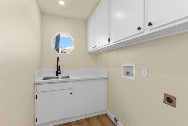 3565 Avenida Amorosa, Escondido CA: https://media.crmls.org/mediaz/ea20d46e-68af-4d5f-af3f-238d4fe17f11.jpg