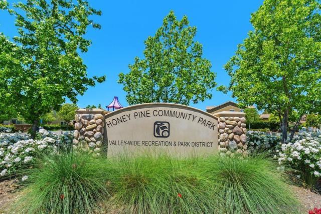 37856 Honey Pine Road, Murrieta CA: https://media.crmls.org/mediaz/ea225364-ef8a-4c3b-b5ad-b98269fb0564.jpg