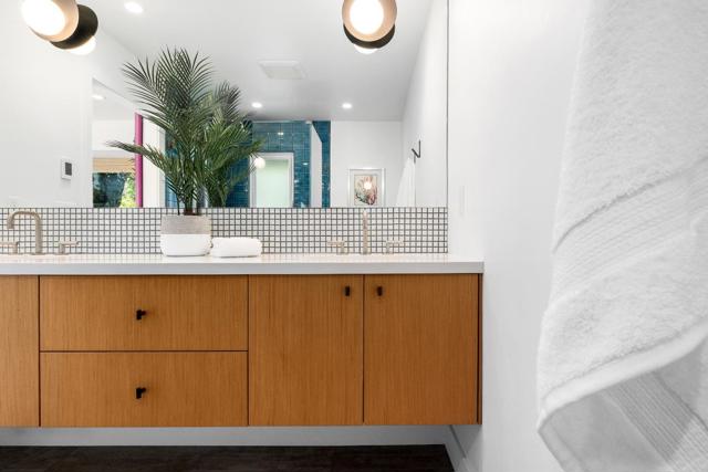 230 Thunderbird Drive, Aptos CA: https://media.crmls.org/mediaz/ea228ce8-3e89-4401-9f3b-0f1af9e314b5.jpg