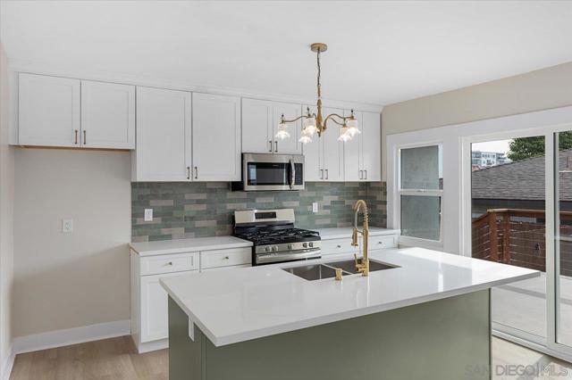Image 10 of 30 For 2453 Curlew St
