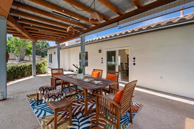869 Eugenie Avenue, Encinitas CA: https://media.crmls.org/mediaz/ea22ceac-f129-4e1b-bd10-f5d8152265bb.jpg