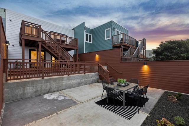 2271 40th Avenue, San Francisco CA: https://media.crmls.org/mediaz/ea23668c-e9cd-4758-ad24-8977a134960b.jpg