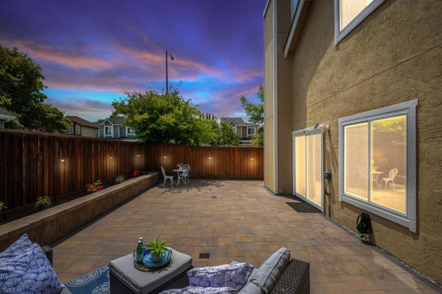 34348 Siward Drive, Fremont CA: https://media.crmls.org/mediaz/ea23be8a-bf7a-459e-a279-da915f5450fc.jpg