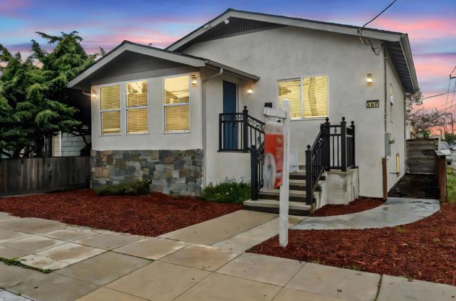 207 E San Luis Street, Salinas CA: https://media.crmls.org/mediaz/ea2419f2-777d-4d24-9b94-94f442deafa1.jpg
