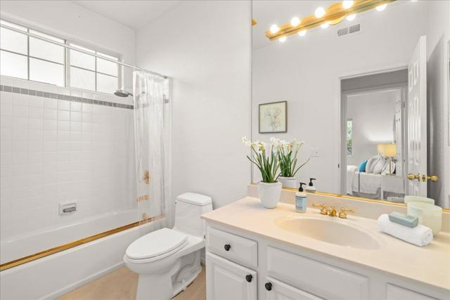 4173 El Camino Real, Palo Alto CA: https://media.crmls.org/mediaz/ea242e61-31e3-4e54-a0ac-5ad9eb338214.jpg