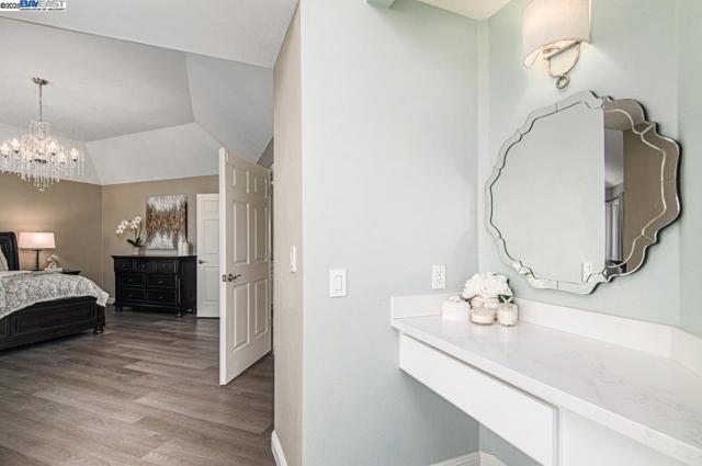 2839 Victoria Ridge Ct, Pleasanton CA: https://media.crmls.org/mediaz/ea25b76b-cb93-48a7-9bd6-b59b8d0d2b7f.jpg