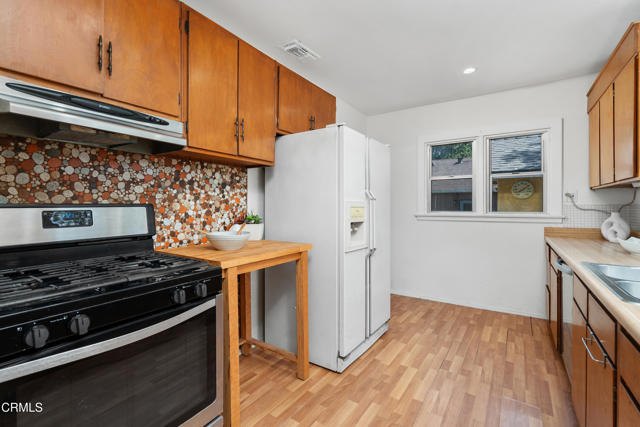 Detail Gallery Image 10 of 21 For 1675 N El Molino Ave, Pasadena,  CA 91104 - 2 Beds | 1 Baths
