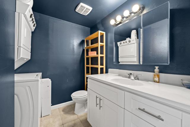 Detail Gallery Image 10 of 26 For 3639 Lemona Ave a,  San Diego,  CA 92105 - 2 Beds | 1/1 Baths