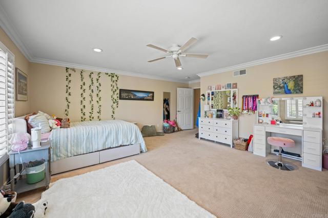 2702 Jacaranda Avenue, Carlsbad CA: https://media.crmls.org/mediaz/ea27bac1-f793-4e2e-84d3-ab6c1fc1731e.jpg