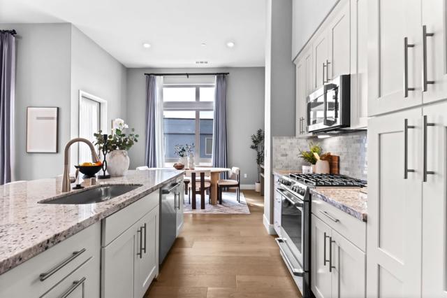 708 Thayer, Foster City CA: https://media.crmls.org/mediaz/ea27deac-75df-456e-9d6f-2748b143e15f.jpg