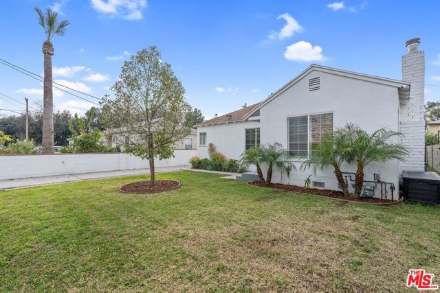 6713 Saint Clair Avenue, North Hollywood CA: https://media.crmls.org/mediaz/ea27dee1-c6f3-4398-8d7e-411f87b3a1b4.jpg
