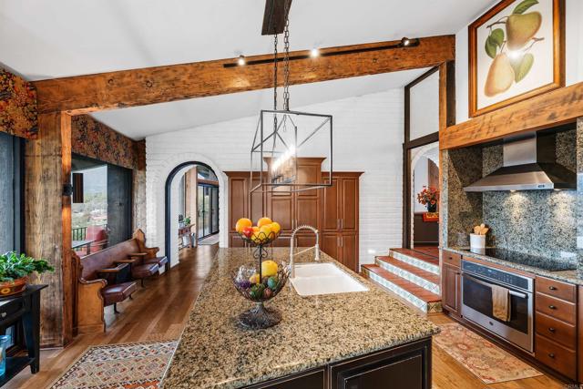 32423 Womsi Rd, Pauma Valley CA: https://media.crmls.org/mediaz/ea27e3a3-1fee-48e5-a66d-42810ad2d86f.jpg