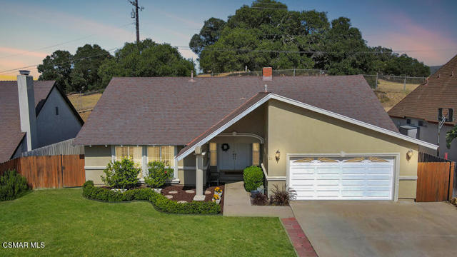 30 S Ellis Place, Newbury Park CA: https://media.crmls.org/mediaz/ea280164-e587-41ba-9340-f322f36bda7f.jpg