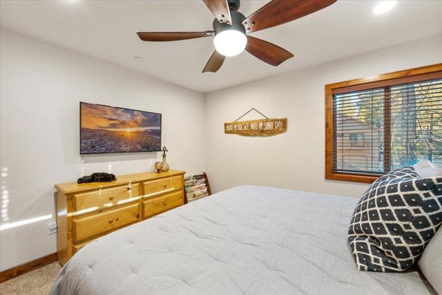 41562 Stone Bridge Road, Big Bear CA: https://media.crmls.org/mediaz/ea2880bc-d239-47f0-8986-0986b2c2365e.jpg