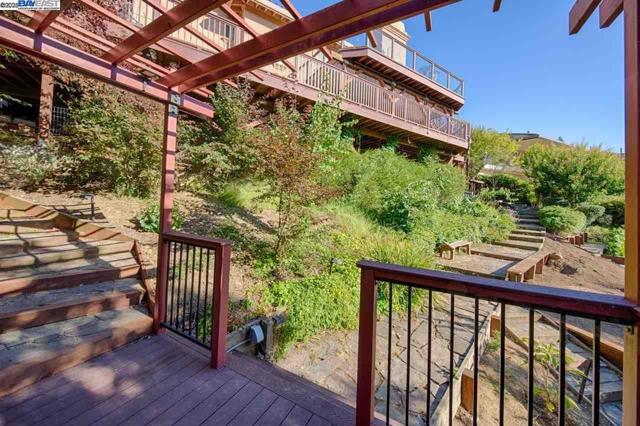 20340 Hunters Knls, Castro Valley CA: https://media.crmls.org/mediaz/ea28a301-d937-48e2-9be4-951cda946ddf.jpg