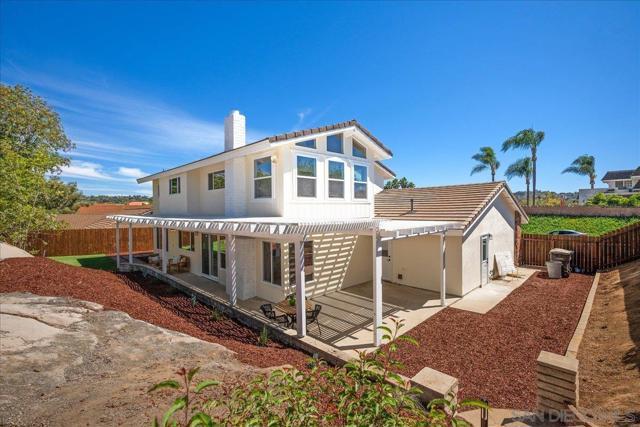 17283 Montero Rd, San Diego CA: https://media.crmls.org/mediaz/ea2a64cd-b9a0-4de4-881f-b4d9df414b64.jpg