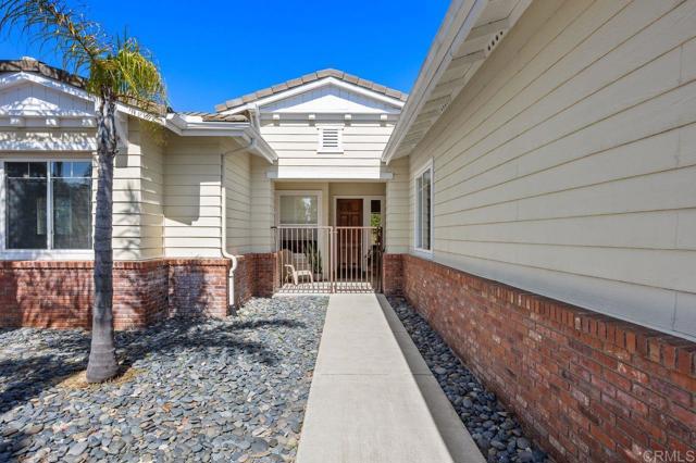 Detail Gallery Image 3 of 36 For 435 Sandalwood Ct, Encinitas,  CA 92024 - 4 Beds | 2/1 Baths